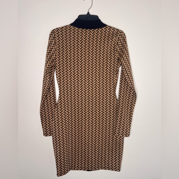 ASTR Kambrie Collared Chevron Mini Dress 1960s mod girl GoGo dress S #7 - Picture 6 of 7